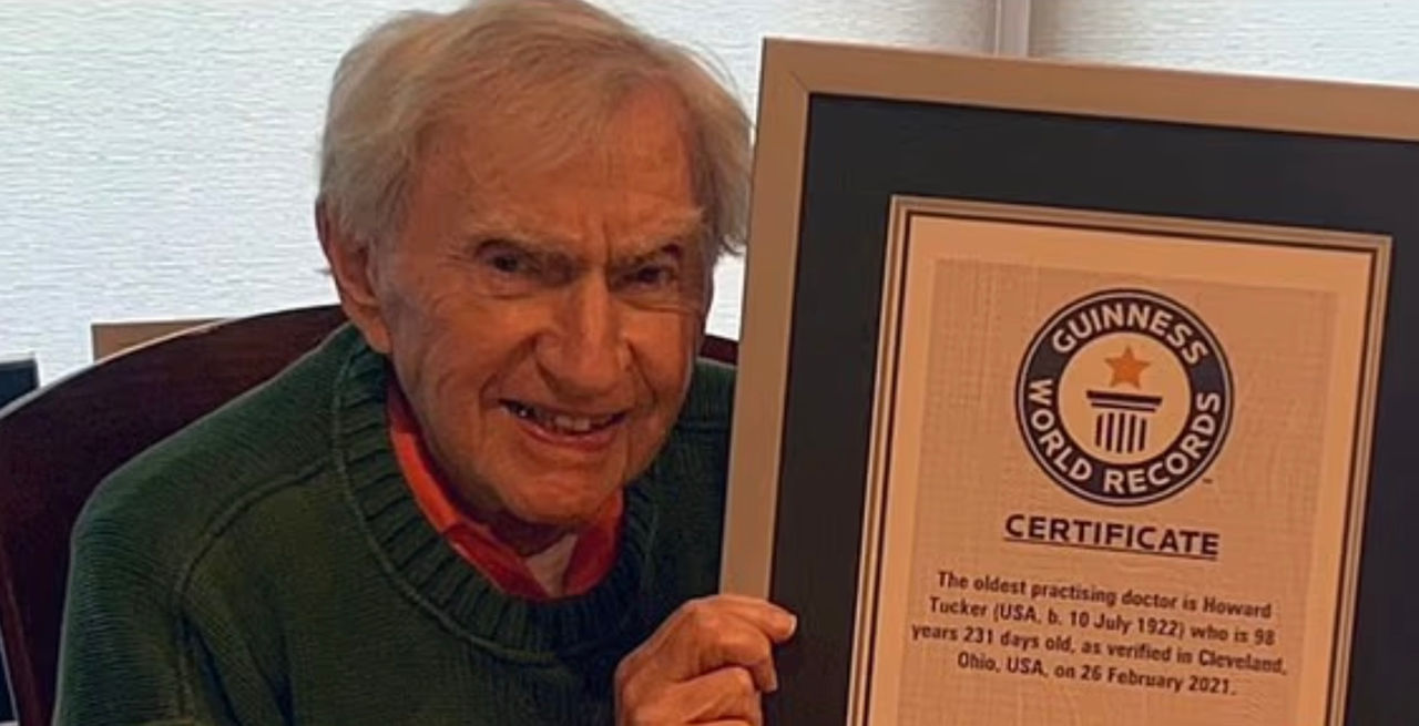 Врач, которому 102 года, рассказал, как без диет сохранить стройность и светлый ум.