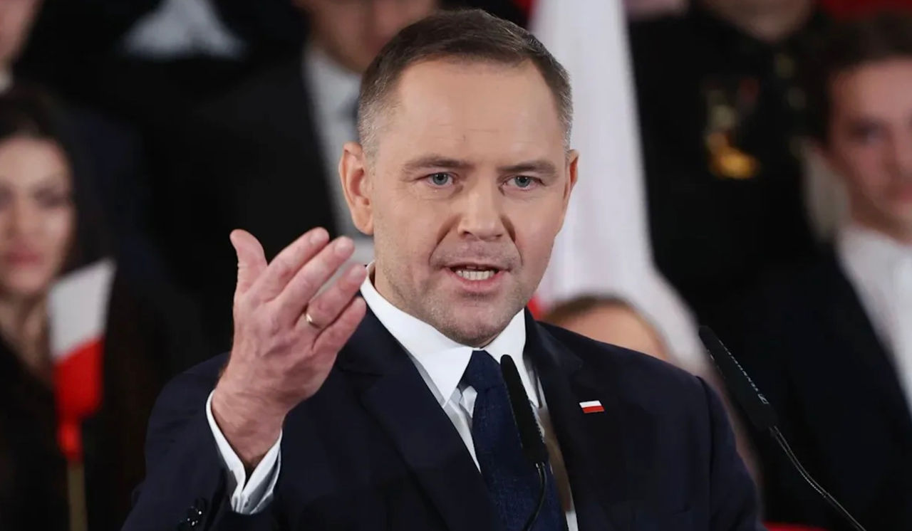 В Польше полиция расследует угрозы в адрес президента Навроцкого.