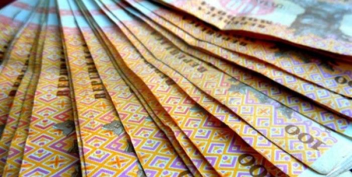 Награжденные государственными наградами в виде "креста" получат пособия.