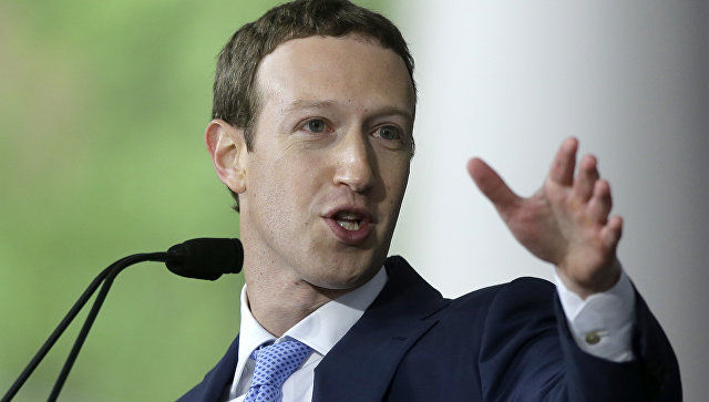 Цукерберг: Facebook не может гарантировать невмешательство России в выборы. Фото: AP Photo
