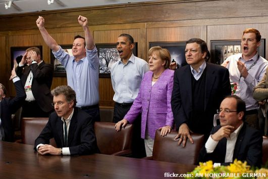  Totodată, Angela Merkel adoră şi bucătăria franceză. Cancelarul german este căsătorită a doua oară şi nu are copii.
