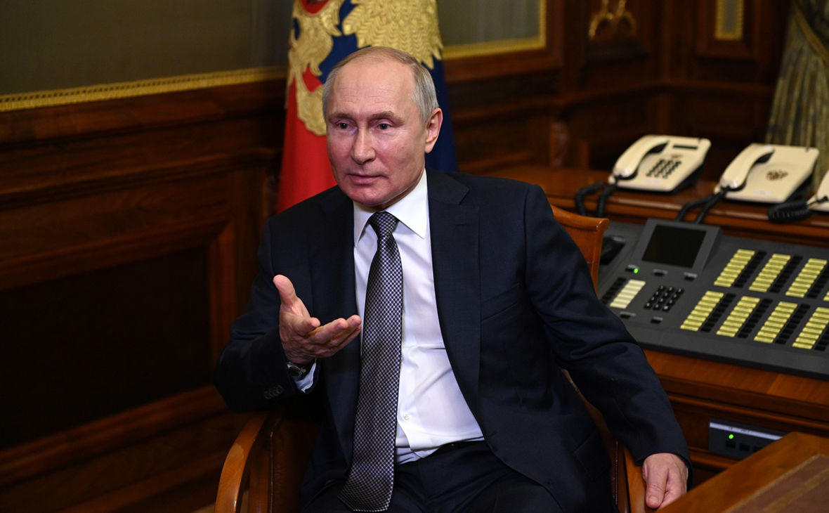 Владимир Путин объяснил, зачем написал статью об Украине.