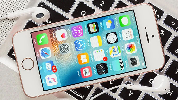 Apple добавила оригинальный iPhone SE в список устаревших смартфонов.