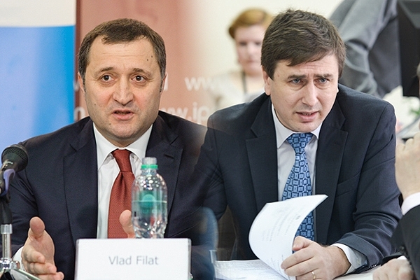 Președintele PLDM, Vlad Filat, îl va acționa în judecată pe șeful Comisiei parlamentare economie, buget și finanțe, Veaceslav Ioniță, pentru acuzații calomnioase.