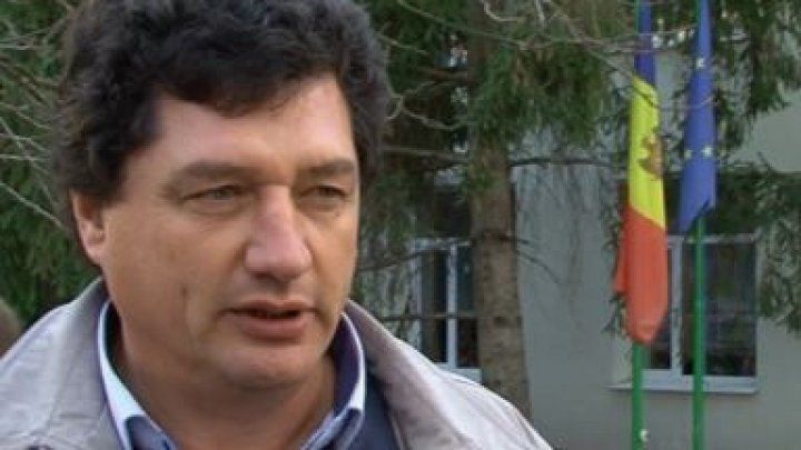 Цуркан сообщил, что двое неизвестных пришли под видом покупателей пшеницы и, ничего не объясняя, пустили в ход кулаки. 