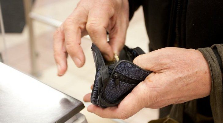 Минтруд планирует поднять пособие по безработице до 8 тыс. руб.