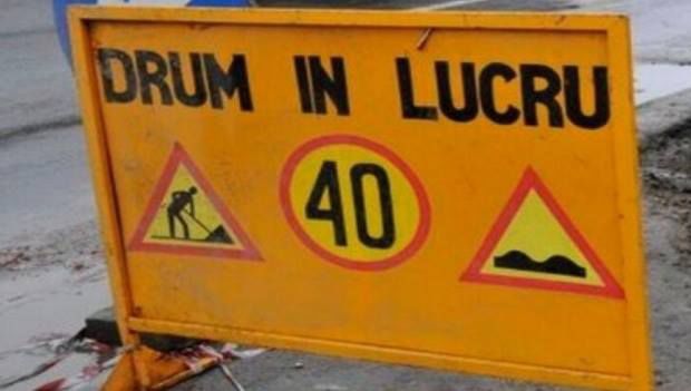 Pe această porțiune de drum se vor efectua lucrări de pozare a canalizării.