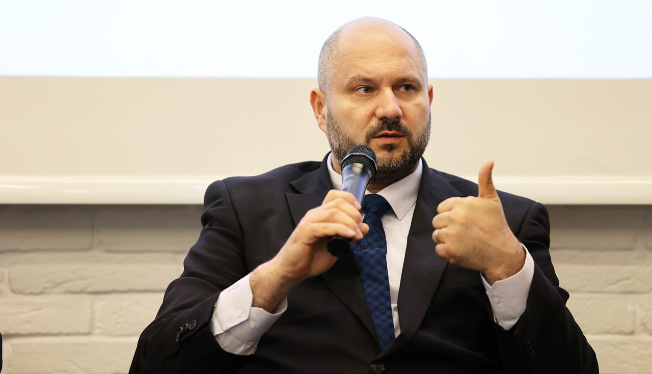 Парликов предлагает повысить НДС на электроэнергию и газ.