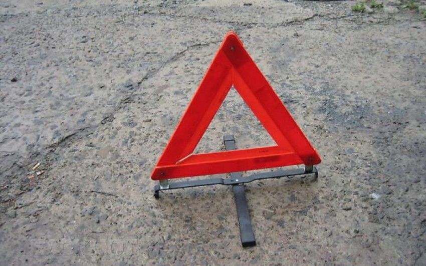 В момент столкновения ребенок переходил дорогу по пешеходному переходу.