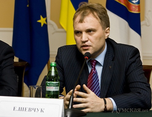 Евгений Шевчук созвал Совет безопасности, чтобы выработать решения для стабильного функционирования экономики и социальной инфраструктуры региона в связи инцидентами в Зоне безопасности (ЗБ), миграционной политикой Молдовы.