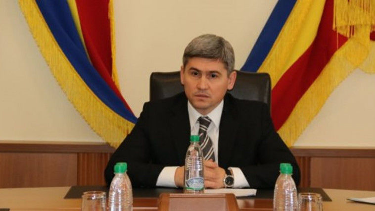 Министр внутренних дел Александр Жиздан.