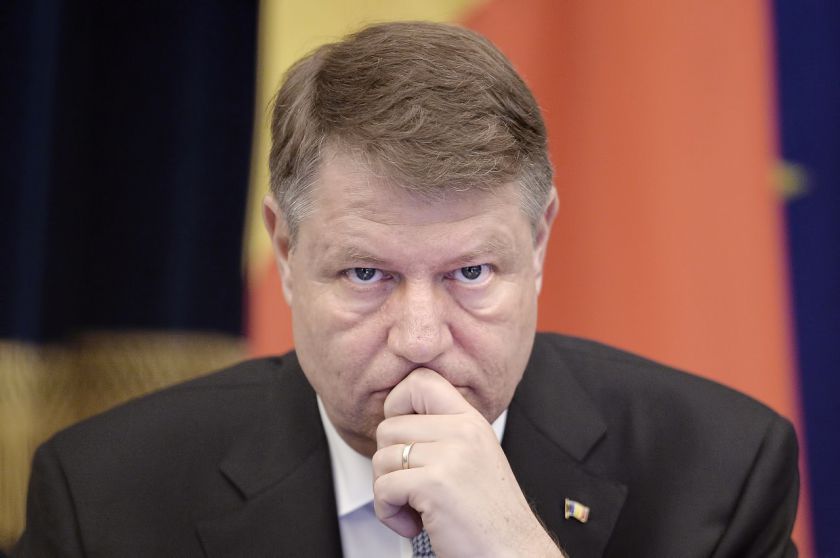 В Румынии предлагают урезать полномочия президента.