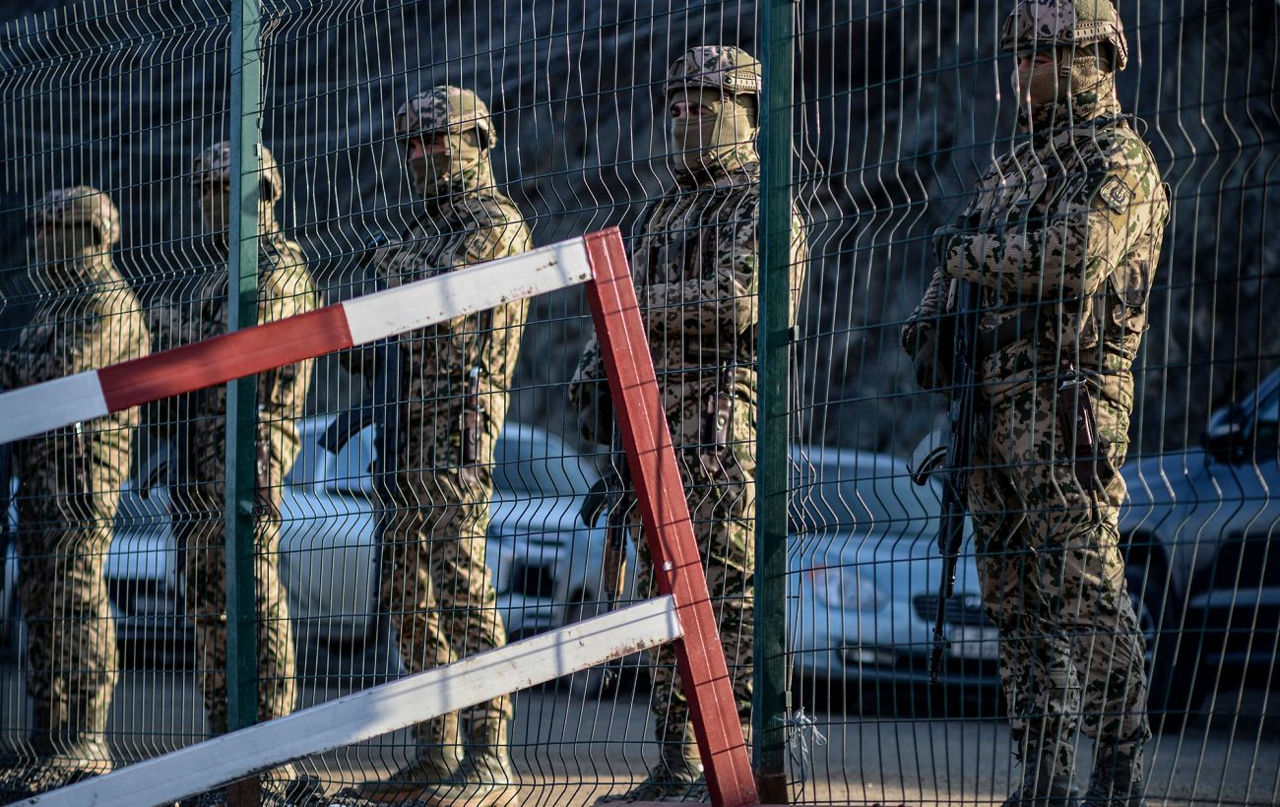 На границе Азербайджана и Армении вспыхнули новые столкновения.