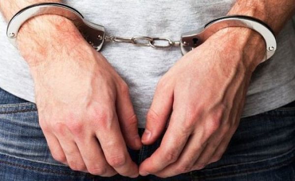 Подозреваемых в возрасте 26-27 лет задержали на 72 часа.