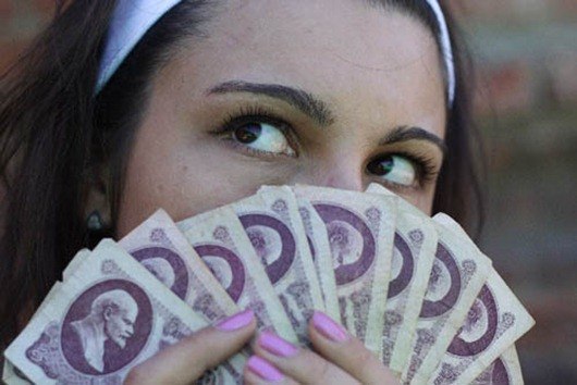 Первая тысяча рублей на счете будет индексироваться по курсу 1 к 1. .