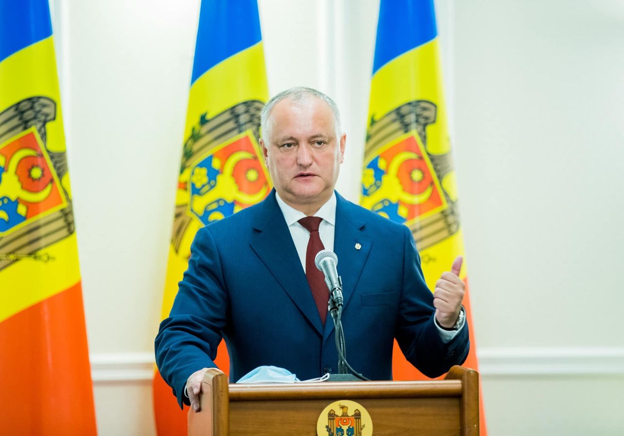 Додон заявил, что Молдова возобновит переговоры с Россией о кредите в 200 миллионов евро.