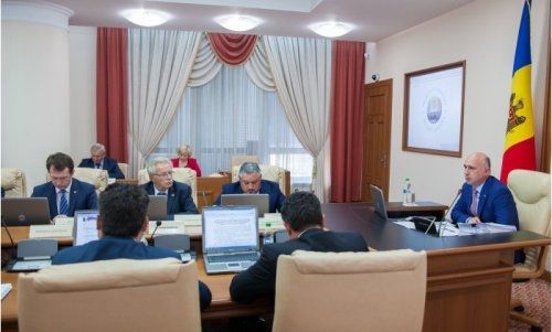 “Măsurile agresive” ale Guvernului Filip, remarcate de jurnaliștii americani. Foto: moldpres.md