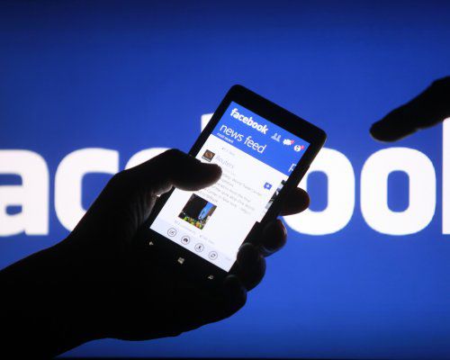 Социальная сеть Facebook с 7 июля начнет удалять фотографии, синхронизированные с iPhone.