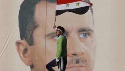 Potrivit OSDO, bombardamente au avut loc şi în provinciile Idleb (nord-vest), Deir-Ezzor (est), Homs şi Hama (centru) şi Deraa (sud).