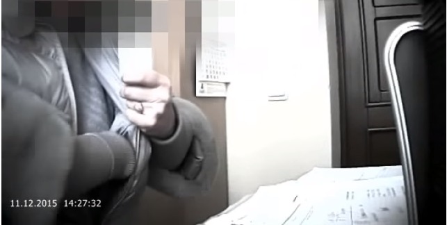 Василе Олару был задержан вместе с соучастницей Тамарой Фрэсиняну на 72 часа.