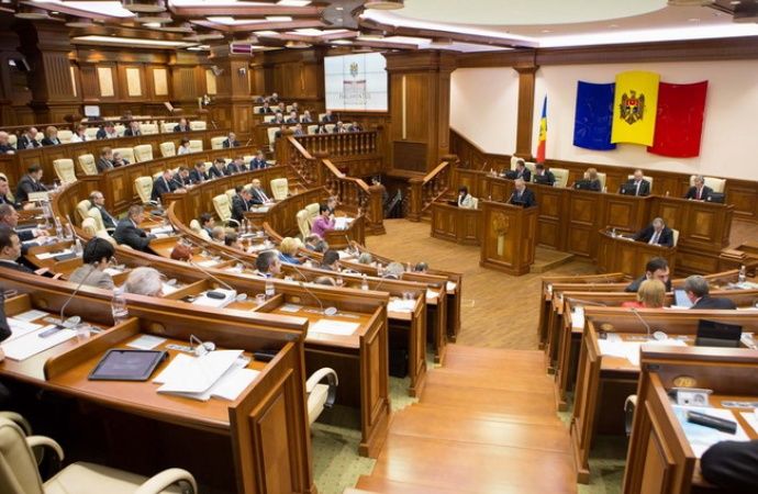 Депутаты и судьи Молдовы чаще других госчиновников не декларируют имущество.