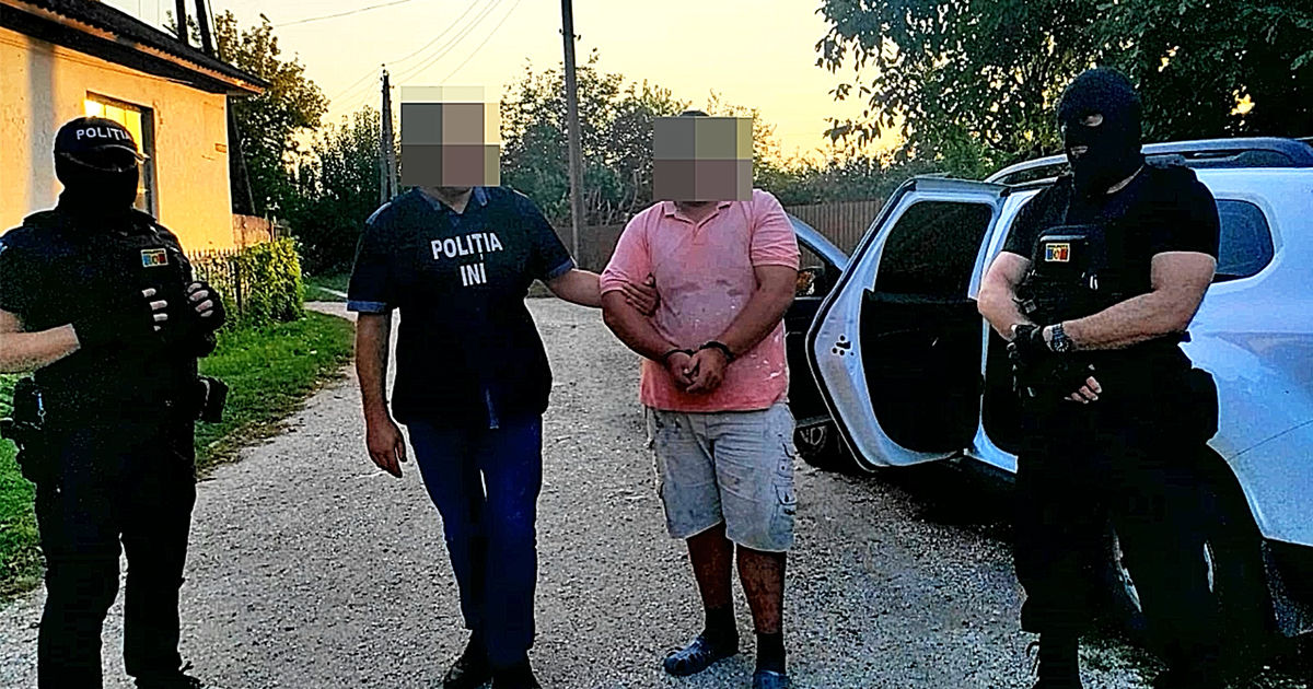 Un bărbat, condamnat la 12 ani de închisoare pentru violarea fiicei sale vitrege de 4 ani.