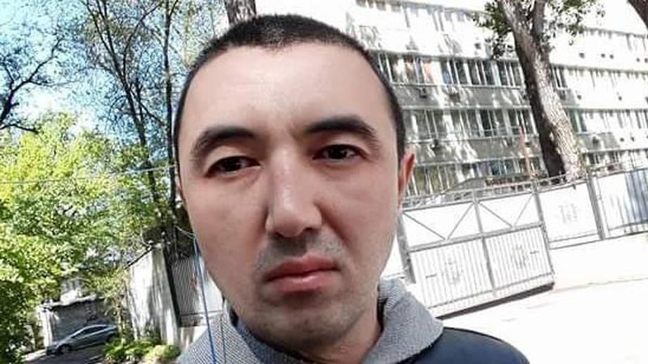 Манас Бистаев был задержан 20 февраля после публикации им в соцсетях видеоролика с обещаниями «вырезать русских».