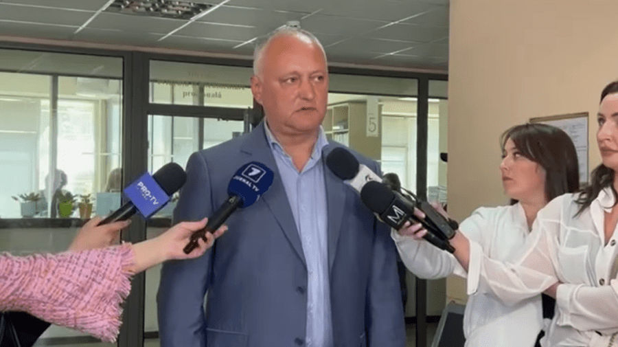 Новое судебное заседание по "делу о справке" отложено.