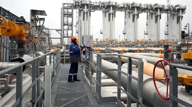"Газпром" начинает поставки газа в Венгрию из "Турецкого потока" через Болгарию и Сербию.