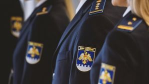 Таможенная служба намерена в период зимних праздников увеличить число сотрудников на КПП. 