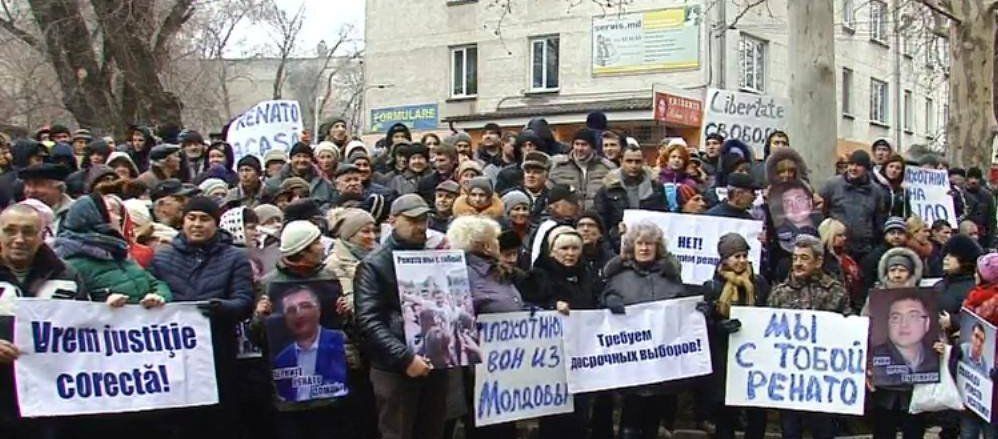 В Кишиневе проходит митинг в поддержку Усатого.