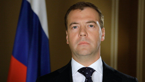 Japonia a protestat sâmbătă faţă de o vizită a premierului rus Dmitri Medvedev.