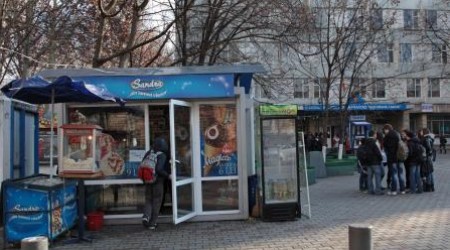 Местные избранники решили не ограничивать расстояние от торговых точек до социальных объектов.