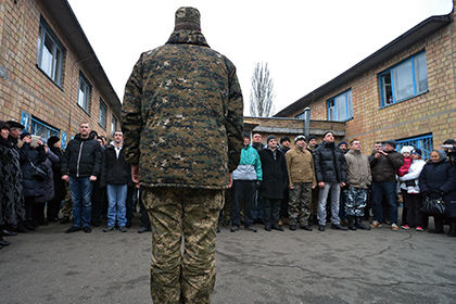 СБУ заявила о формировании в России армейского корпуса из украинцев.