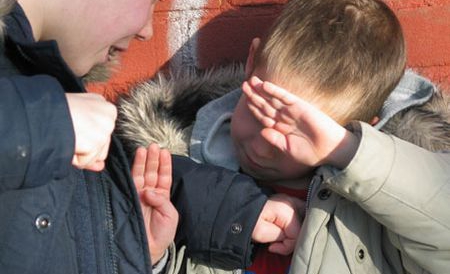 Guvernul coreean a decis să înfiinţeze centre de consiliere în 40 la sută dintre şcoli, ca să reducă numărul acestor tragedii. 