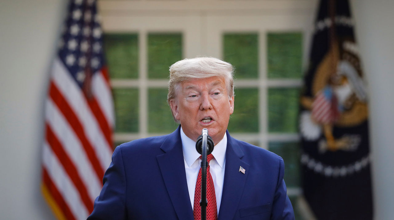 Трамп заявил, что 20 штатов готовятся снять введенные из-за коронавируса ограничения.