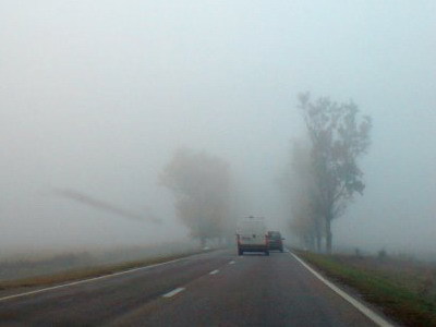 Nu scăpăm nici astăzi de ceață. Codul Galben emis ieri Serviciul Hidrometeorologic de Stat este valabil pe întreg teritoriul țării.