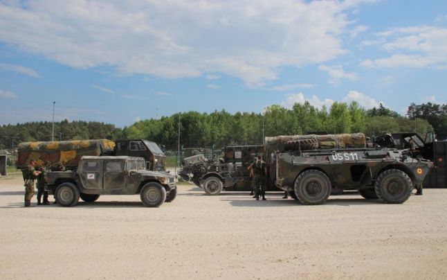 60 de militari români sunt blocaţi pe perioadă nedeterminată în Germania, unde trebuie să aibă grijă de tancurile româneşti. 