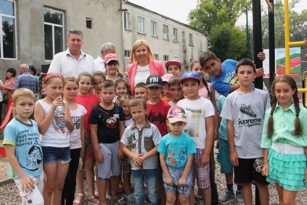 В селе Баурчи открыт многофункциональный спортивный комплекс.