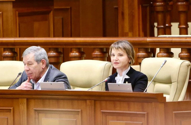 Кексал призвала к возобновлению диалога между парламентом страны и НСГ.
