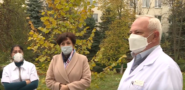 В районной больнице Новых Анен случился скандал: работники обвиняют директора.