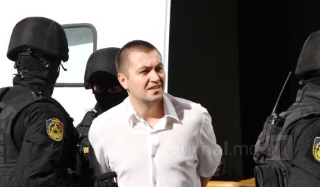 Platon intenţionează să depună o plângere împotriva oligarhului Vladimir Plahotniuc în România şi Federaţia Rusă.