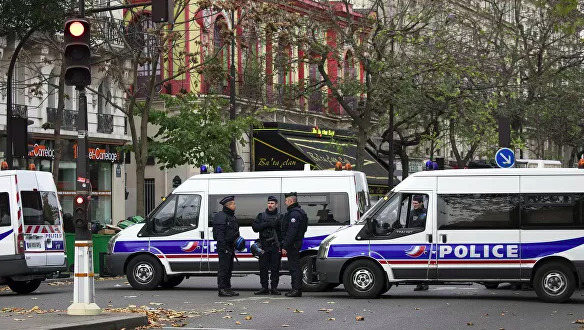 Французская полиция перехватила грузовик на юге страны, перевозивший 30 мигрантов пакистанского происхождения.
