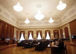 Lucrările de renovare a clădirii Parlamentului vor fi finisate la sfârşitul anului 2012. Foto: observator.md