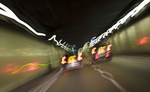 După o oră de goană cu 200 de km/h, combustibilul maşinii lui Lecerf era pe terminate şi viteza se diminuase mult. 