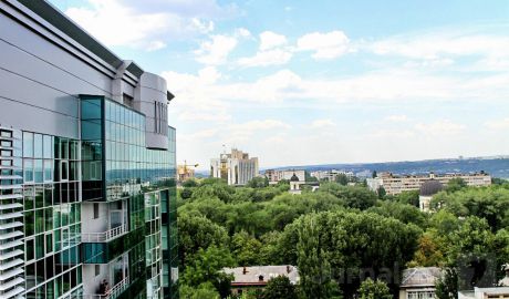 Vântul va sufla preponderent din partea de nord şi sud-vest, iar presiunea atmosferică va fi normală.