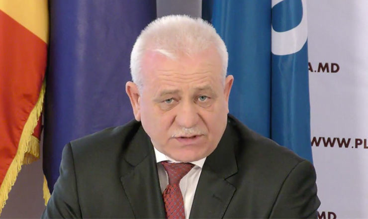 Депутат Кирилл Моцпан.