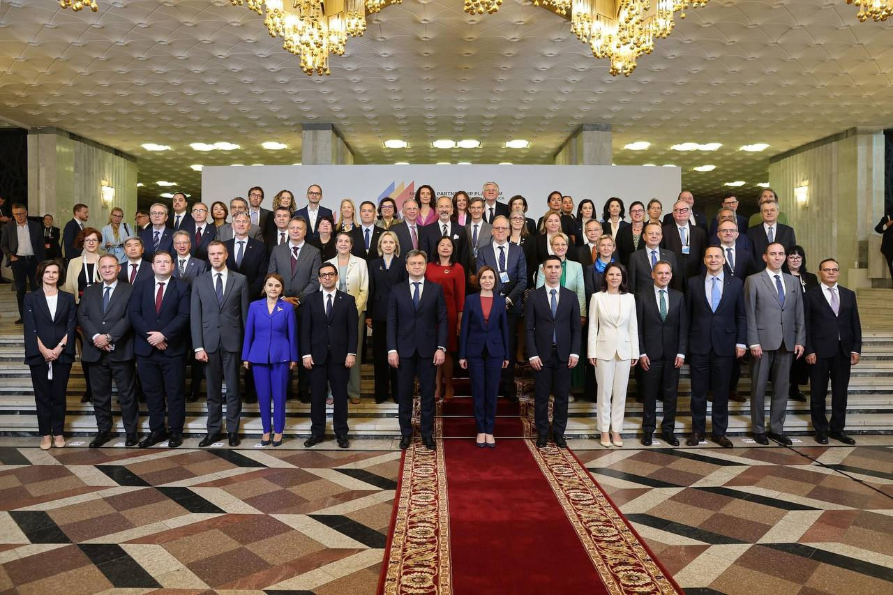 Moldova a semnat nouă acorduri internaționale pentru modernizarea țării.
