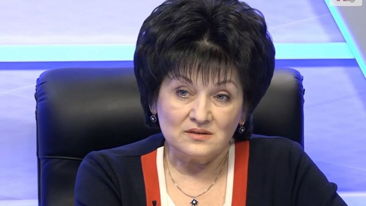 Экс-министр образования попала в поле зрения НОН из-за конфликта интересов.