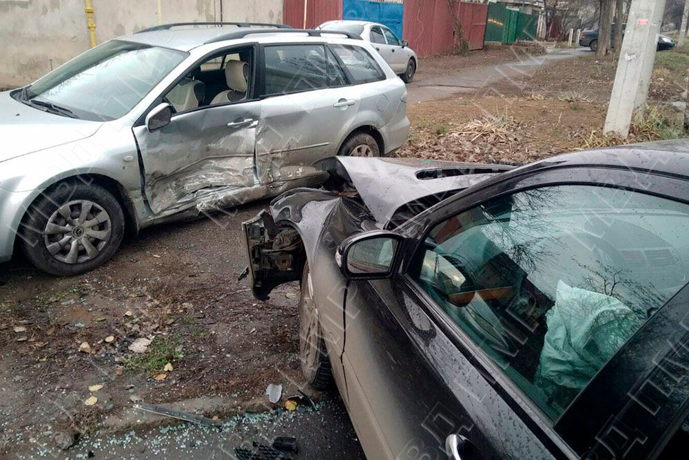 В Тирасполе невнимательный водитель не уступил дорогу и спровоцировал ДТП.